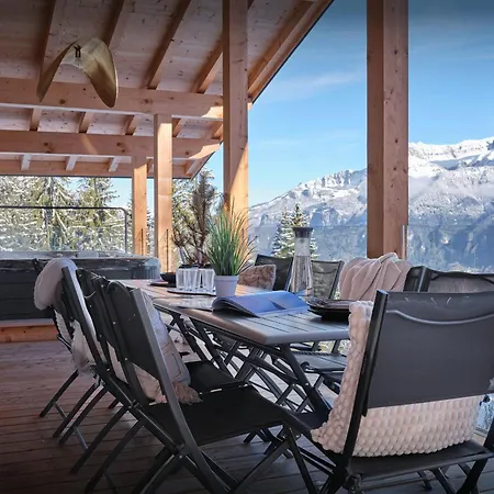 Eteila - Ovo Network Chalet *
